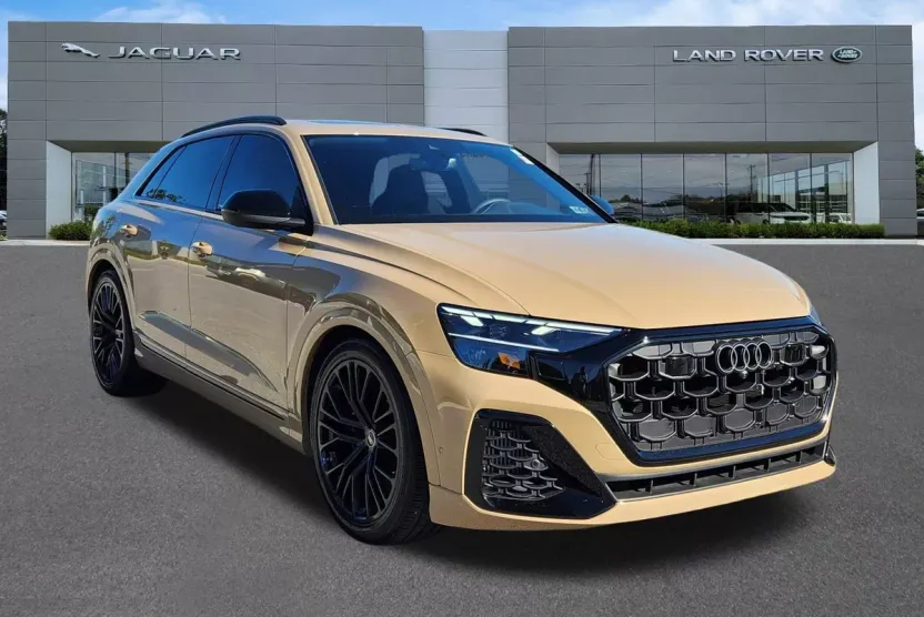 2024 Audi SQ8 Premium Plus photo 1