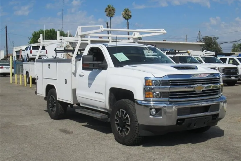 2018 Chevrolet Silverado 2500HD photo 1