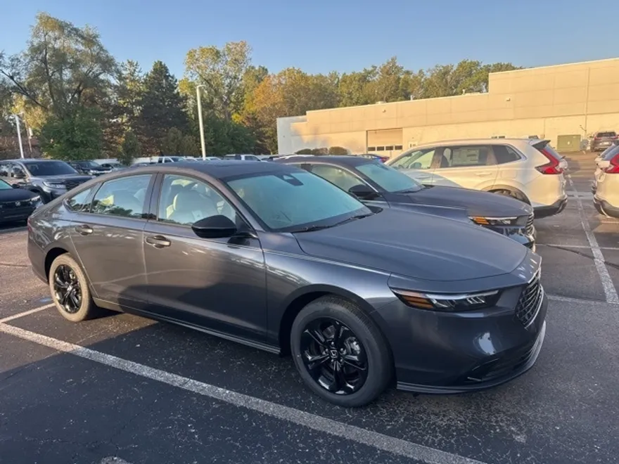 2025 Honda Accord SE photo 1