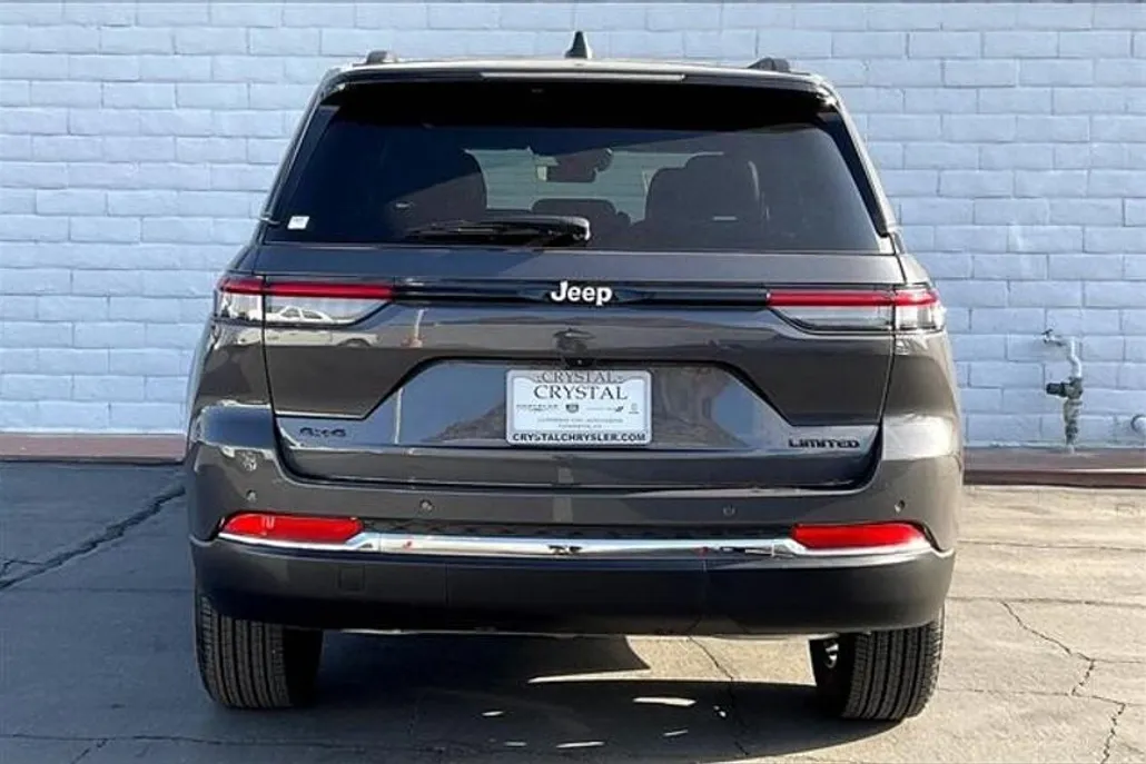 2025 Jeep Grand Cherokee Limited photo 1
