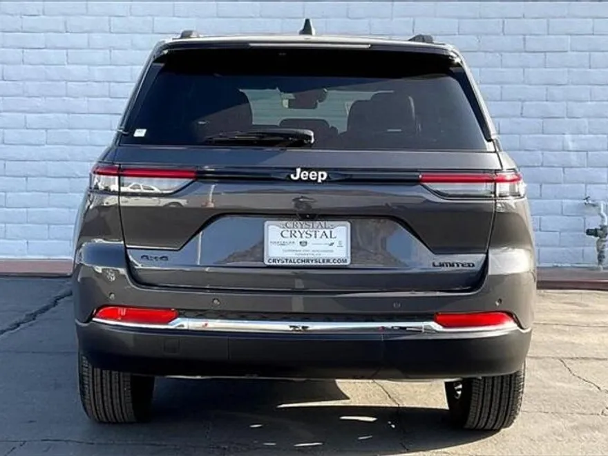 2025 Jeep Grand Cherokee Limited photo 1