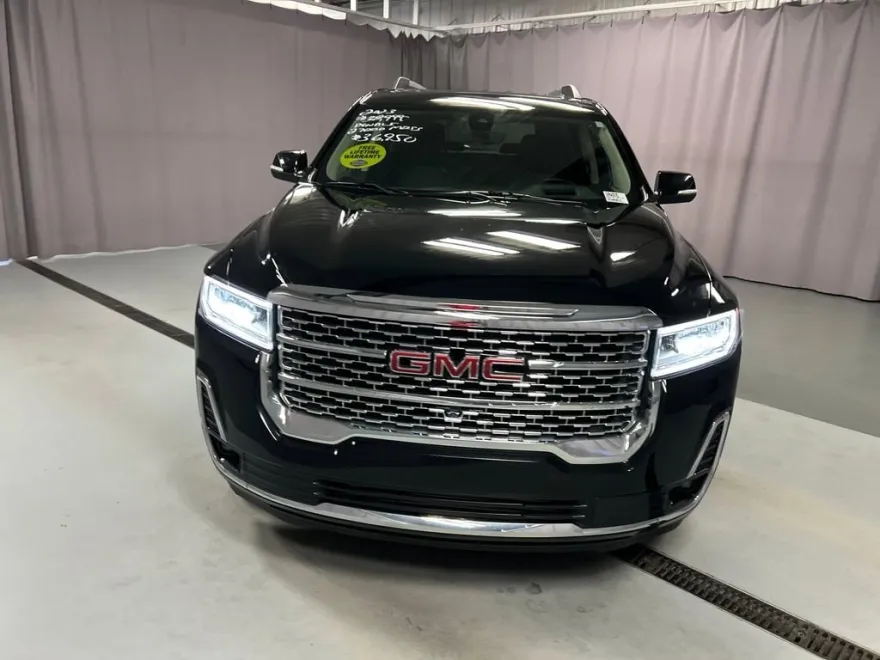 2023 Gmc Acadia Denali photo 1