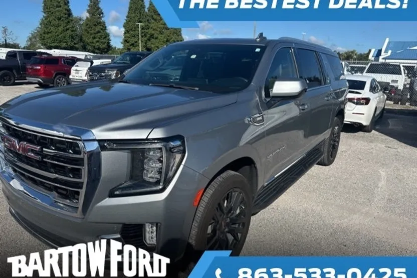 2023 Gmc Yukon XL SLT photo 1