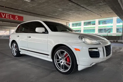 2009 Porsche Cayenne GTS photo 3