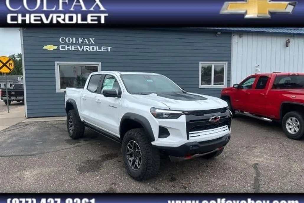 2025 Chevrolet Colorado ZR2 photo 1