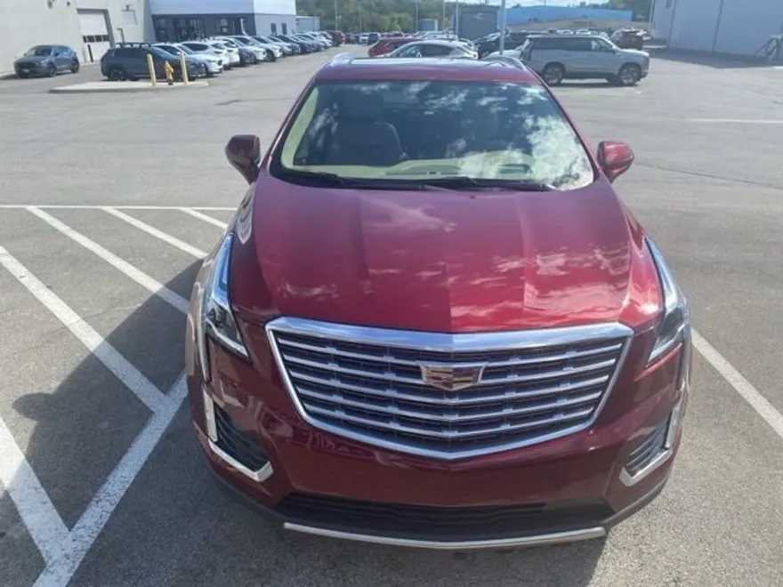 2017 Cadillac XT5 Platinum photo 1