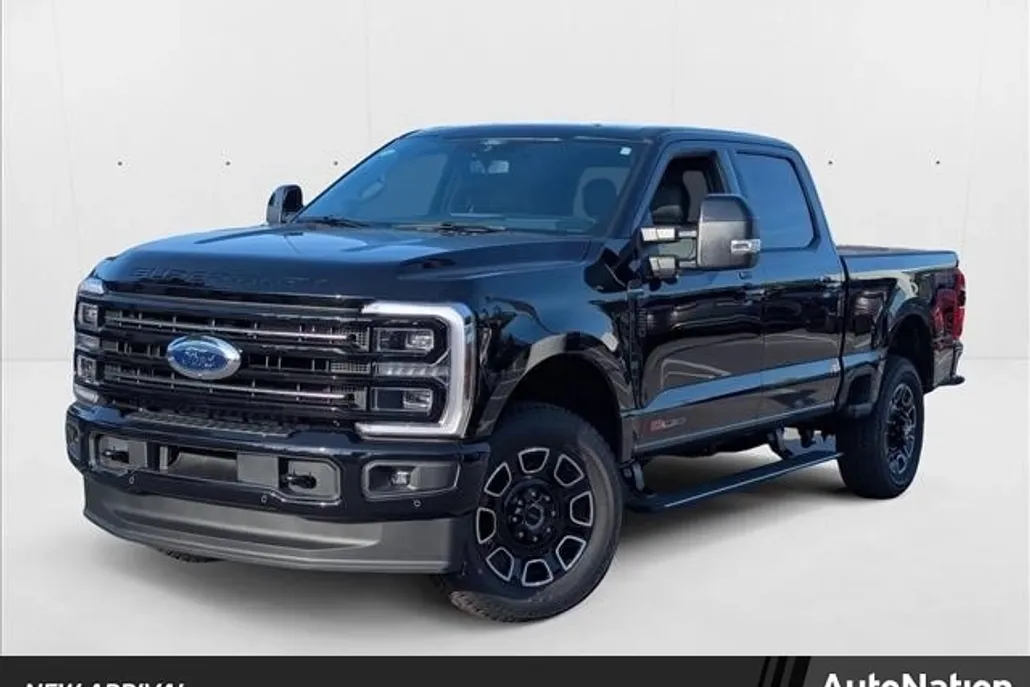 2025 Ford F-250 Platinum photo 1
