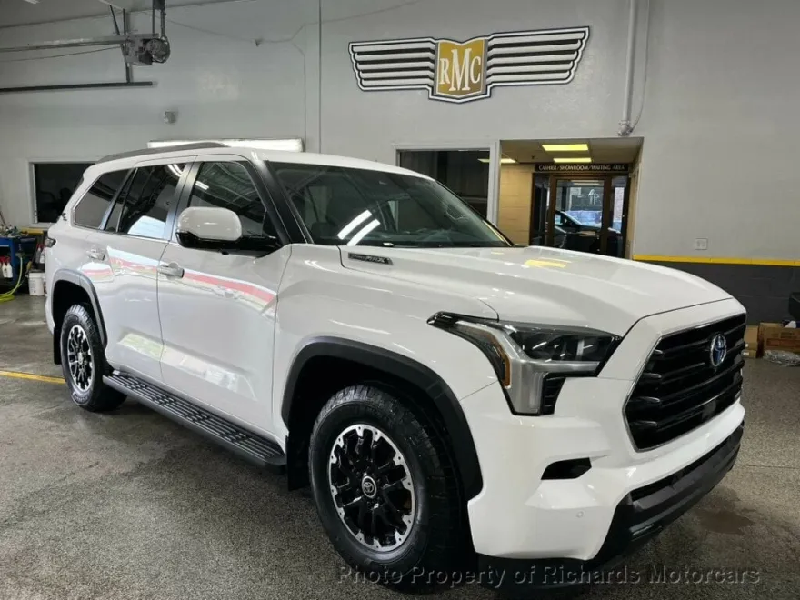 2024 Toyota Sequoia Limited photo 1