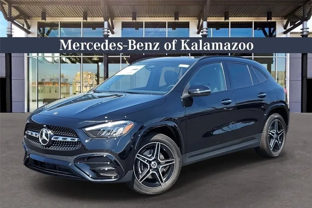 2024 Mercedes Benz GLA 250 4MATIC photo 1