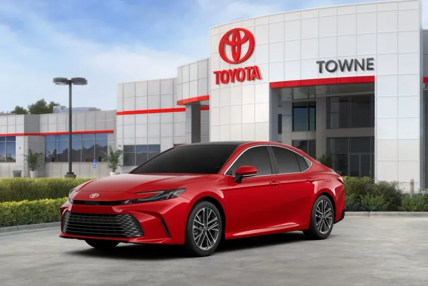 2026 Toyota Camry XLE photo 1