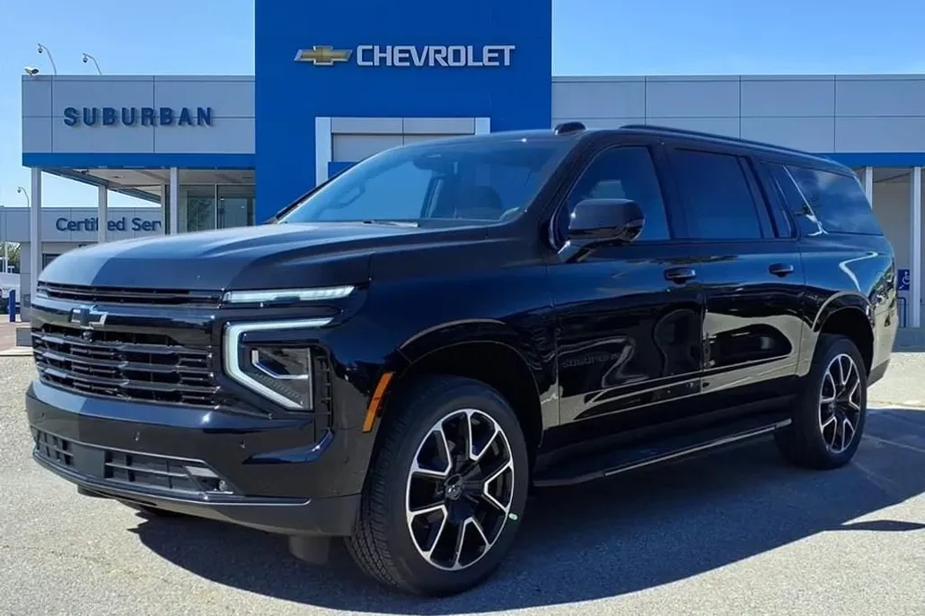 2026 Chevrolet Suburban RST photo 1