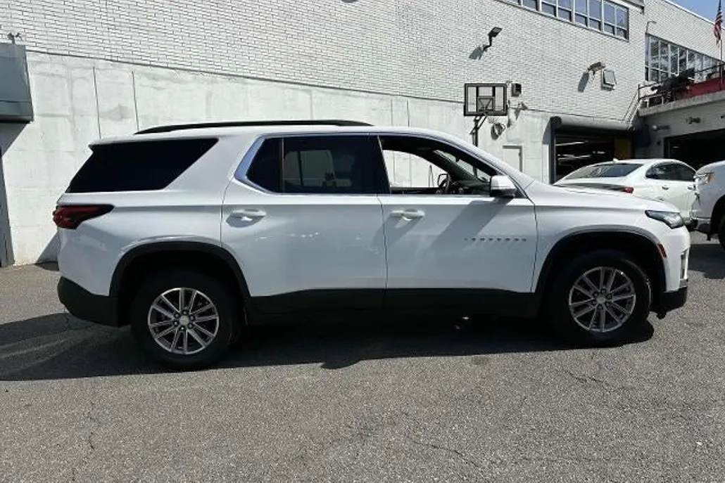 2023 Chevrolet Traverse 3LT photo 1