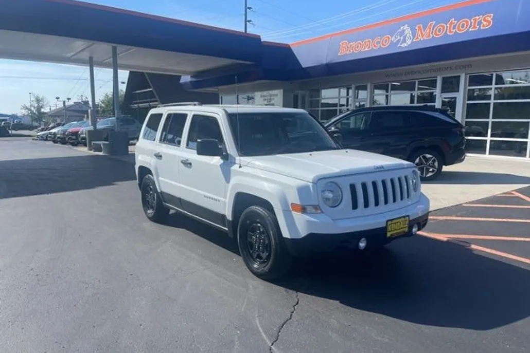 2016 Jeep Patriot Sport photo 1