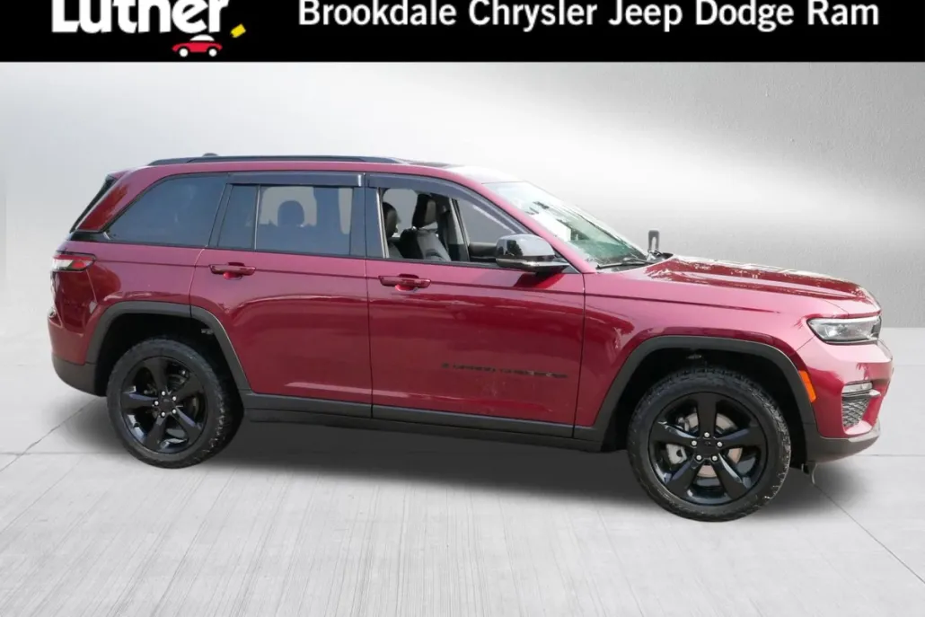 2023 Jeep Grand Cherokee Limited photo 1
