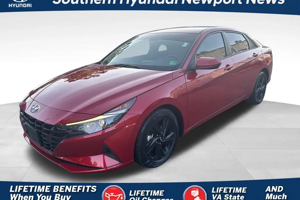 2022 Hyundai Elantra SEL Convenience photo 1