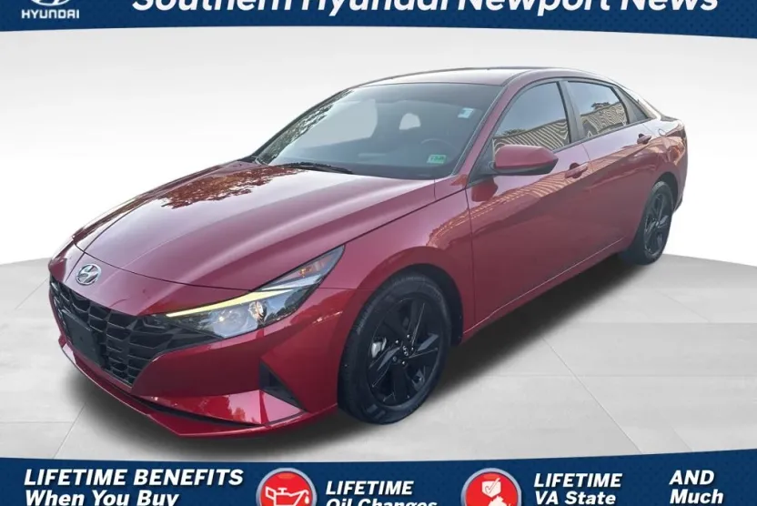2022 Hyundai Elantra SEL Convenience photo 1