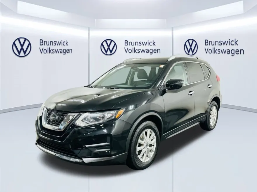 2018 Nissan Rogue SV photo 1