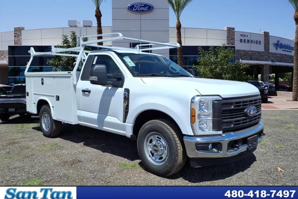2025 Ford F-250 XL photo 1