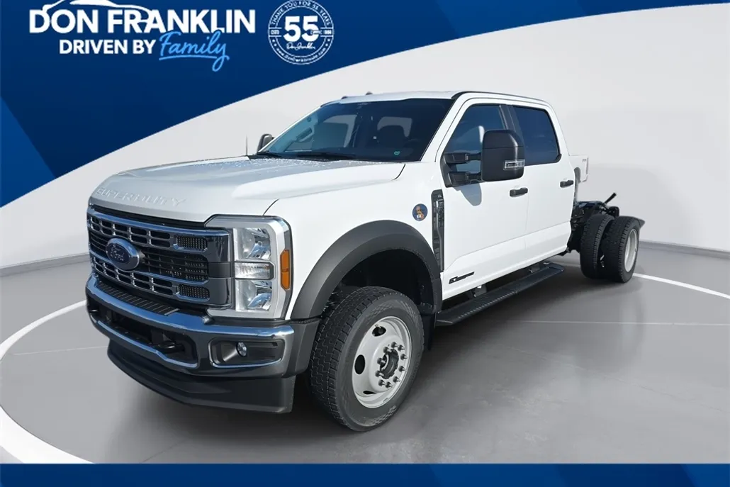 2025 Ford F-550 XL photo 1