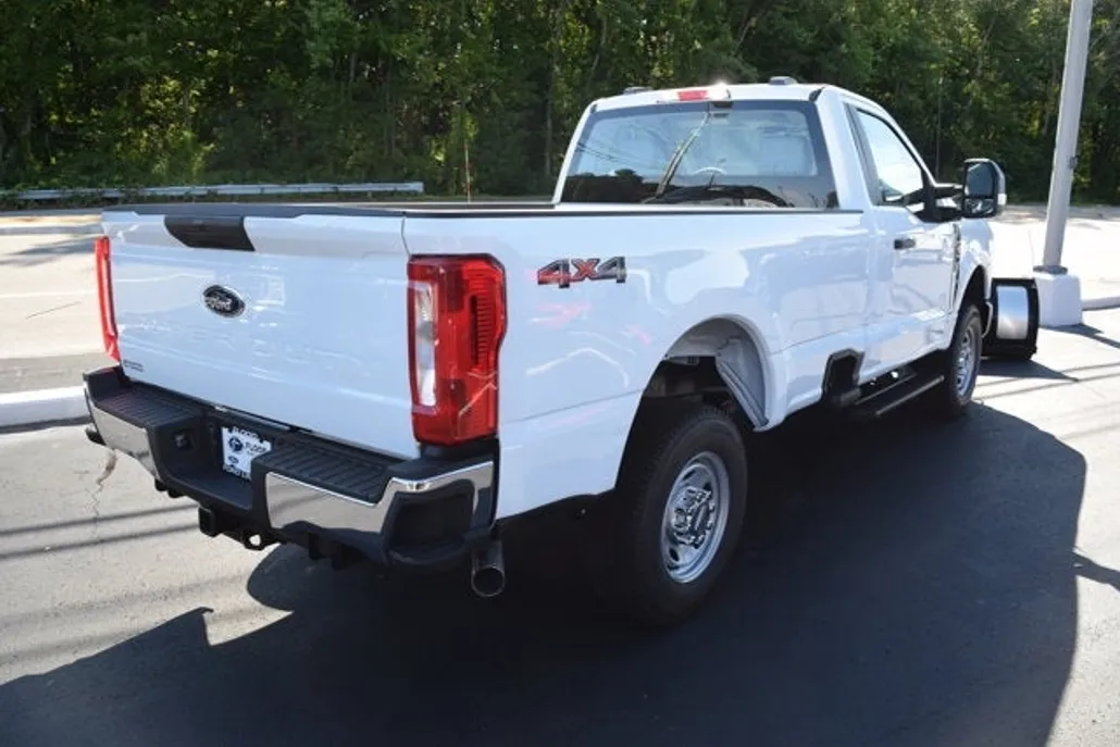 2026 Ford F-250 XL photo 1