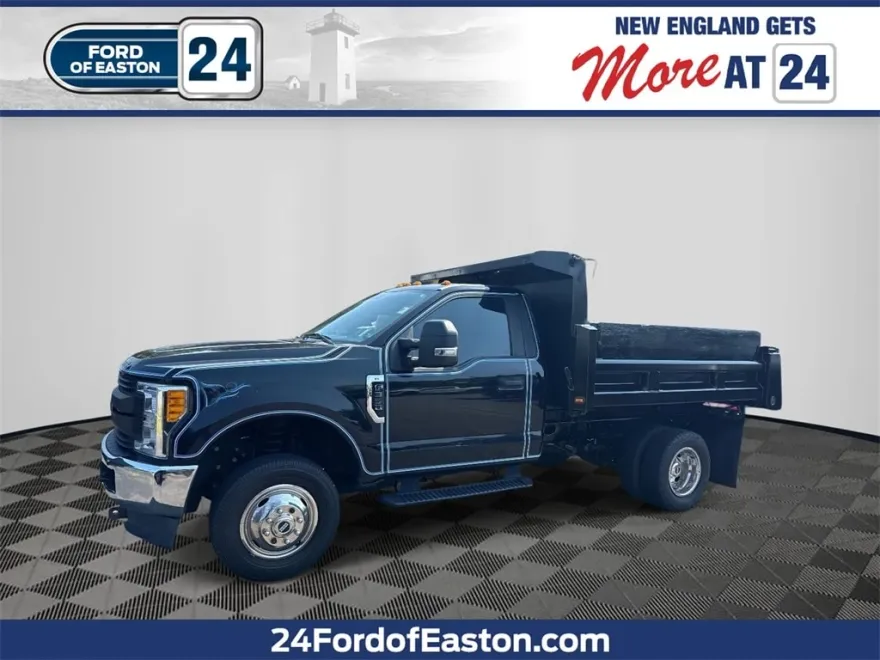 2017 Ford F-350 XL photo 1