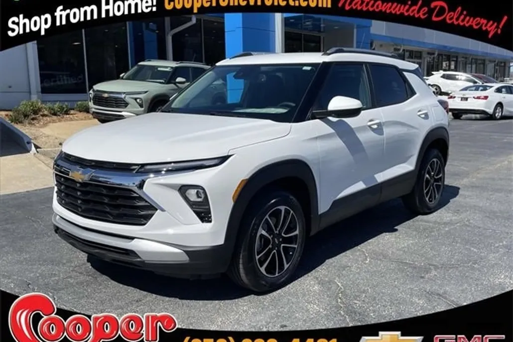 2025 Chevrolet Trailblazer LT photo 1