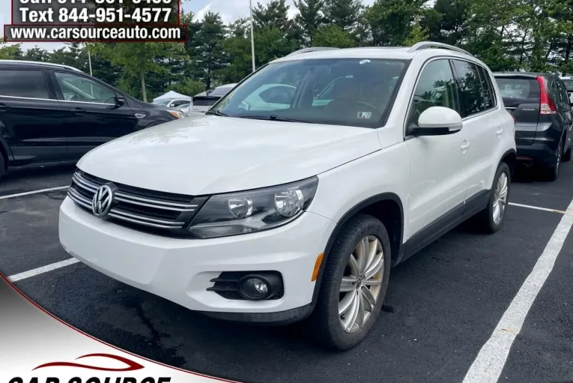 2012 Volkswagen Tiguan SE photo 1