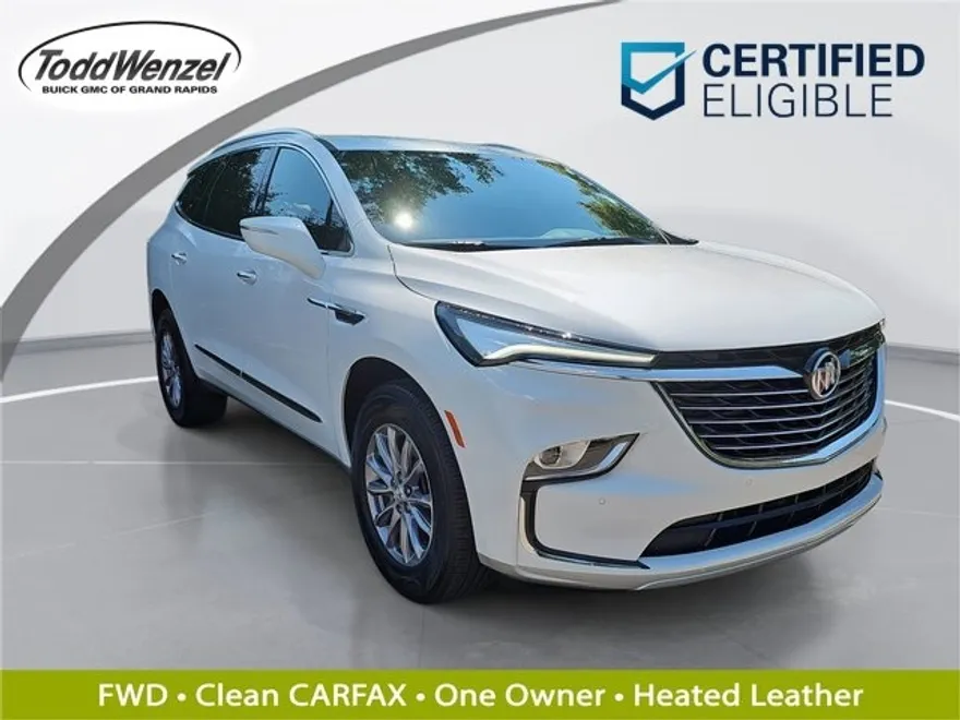2024 Buick Enclave Essence photo 1