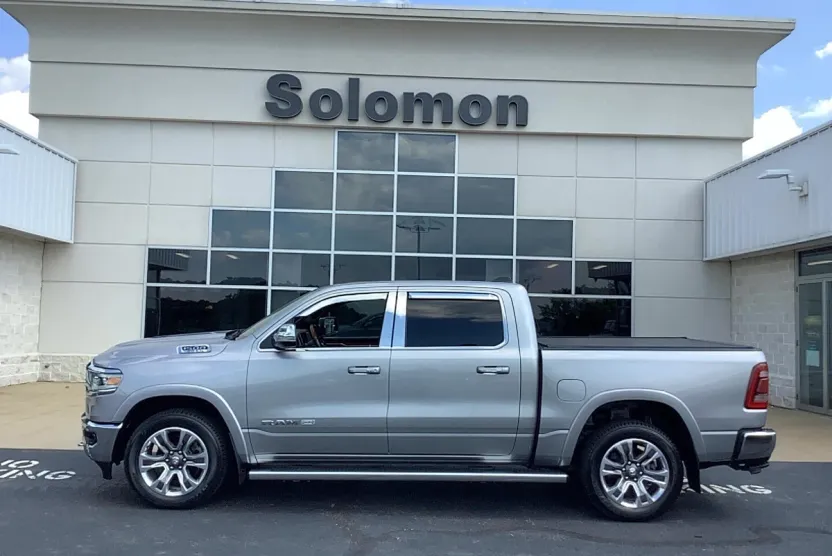 2022 Ram 1500 Longhorn photo 1