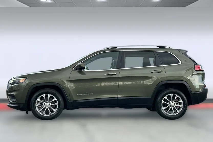 2021 Jeep Cherokee Latitude photo 1