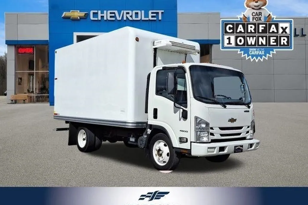 2022 Chevrolet Silverado 4500HD photo 1