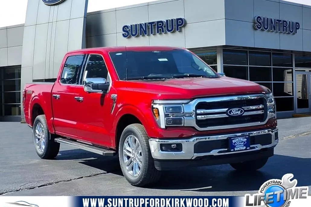 2025 Ford F-150 Lariat photo 1