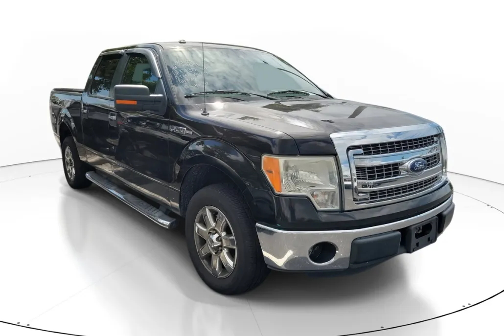 2013 Ford F-150 XLT photo 1