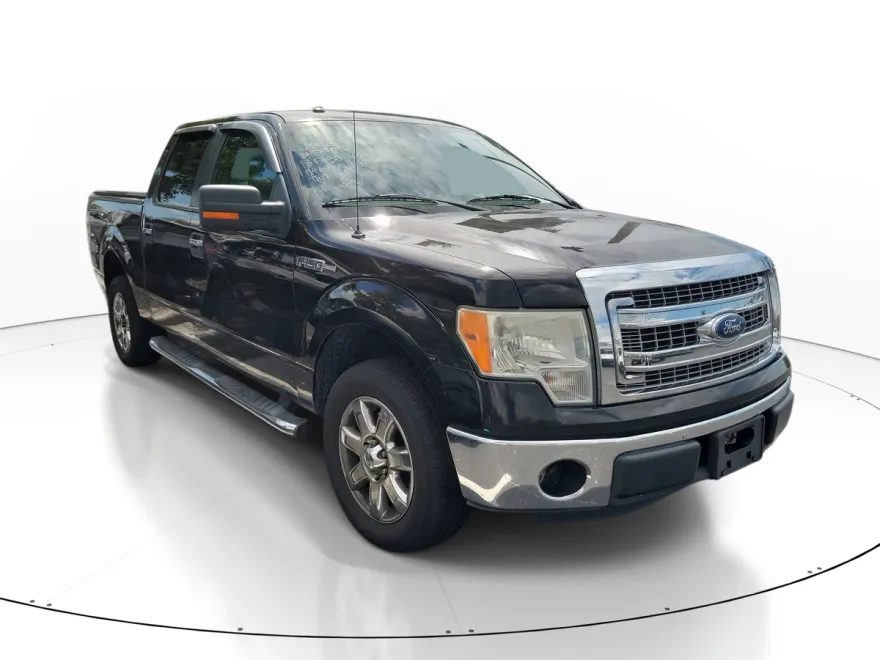 2013 Ford F-150 XLT photo 1