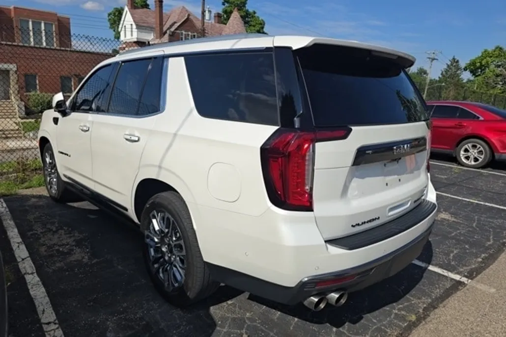 2023 Gmc Yukon Denali Ultimate photo 1