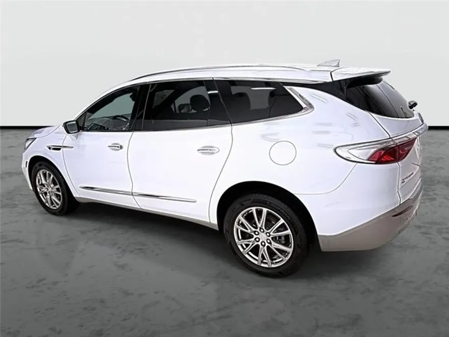 2022 Buick Enclave Premium photo 1