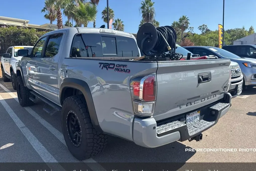 2020 Toyota Tacoma TRD Off-Road photo 1