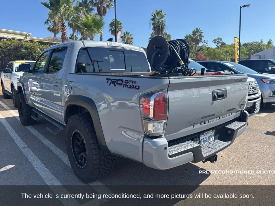 2020 Toyota Tacoma TRD Off-Road photo 1