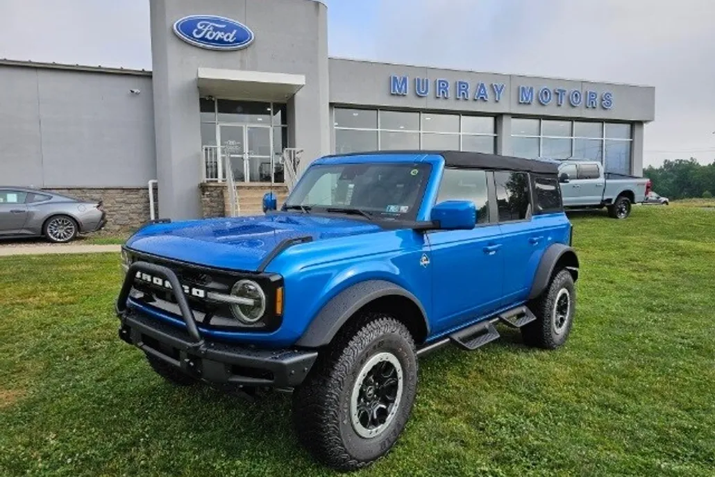 2024 Ford Bronco Outer Banks photo 1