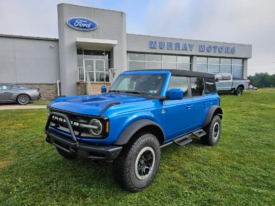 2024 Ford Bronco Outer Banks photo 1