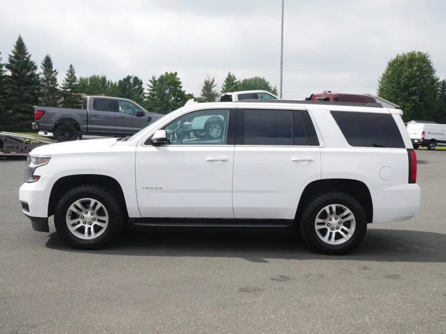 2019 Chevrolet Tahoe LS photo 1