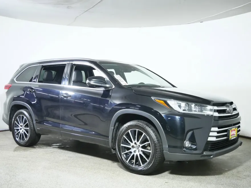 2019 Toyota Highlander Limited photo 1