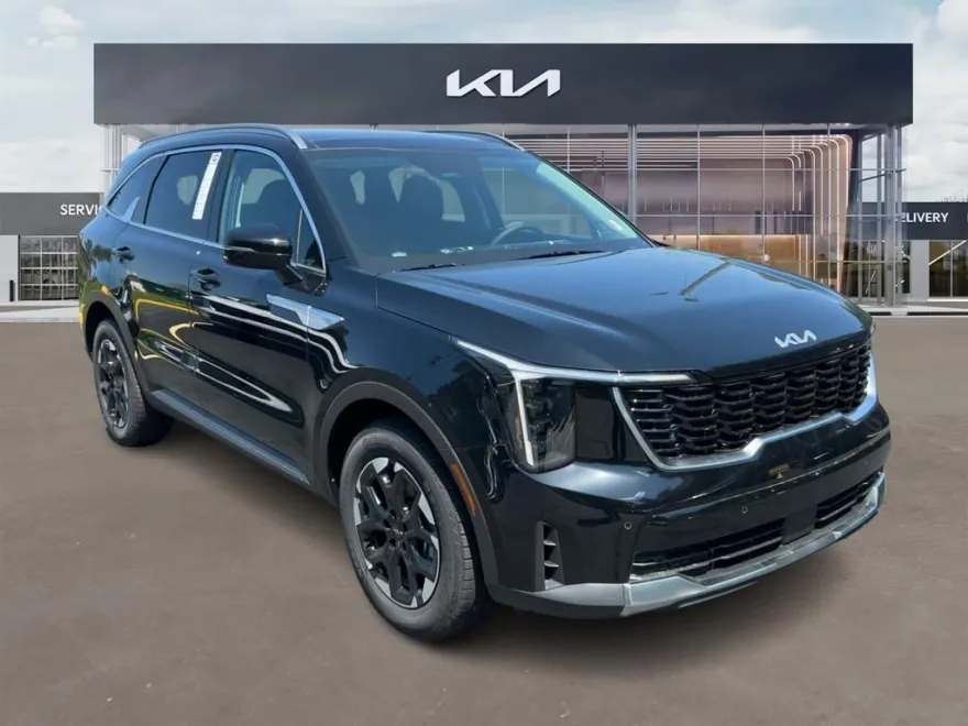2025 Kia Sorento S photo 1