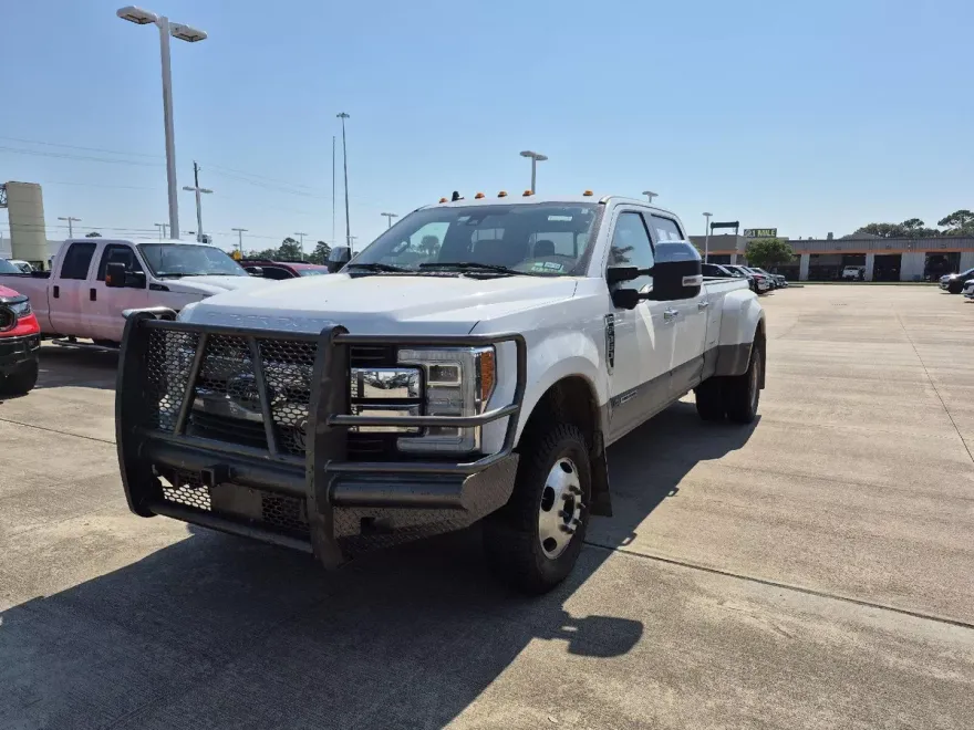 2019 Ford F-350 King Ranch photo 1