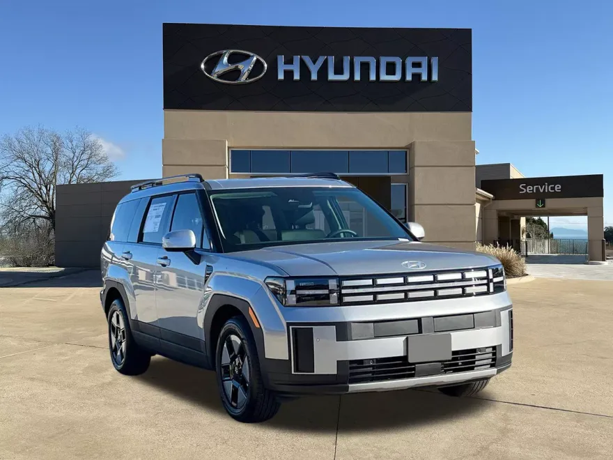 2025 Hyundai Santa Fe SEL photo 1