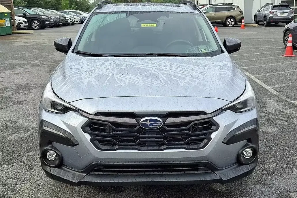 2024 Subaru Crosstrek Limited photo 1