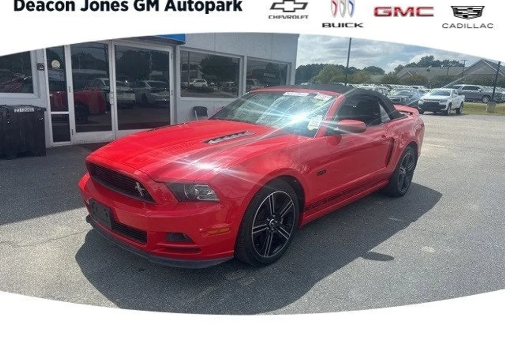 2014 Ford Mustang GT photo 1