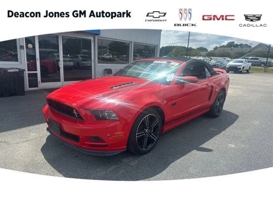 2014 Ford Mustang GT photo 1