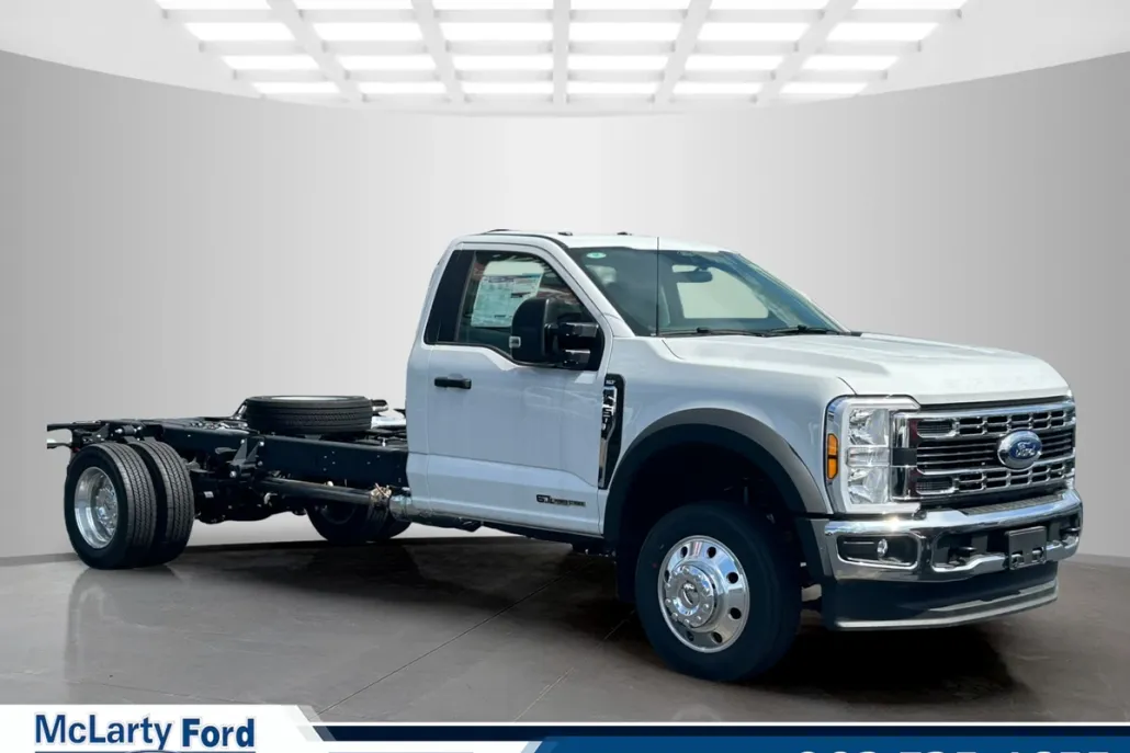 2024 Ford F-450 XLT photo 1