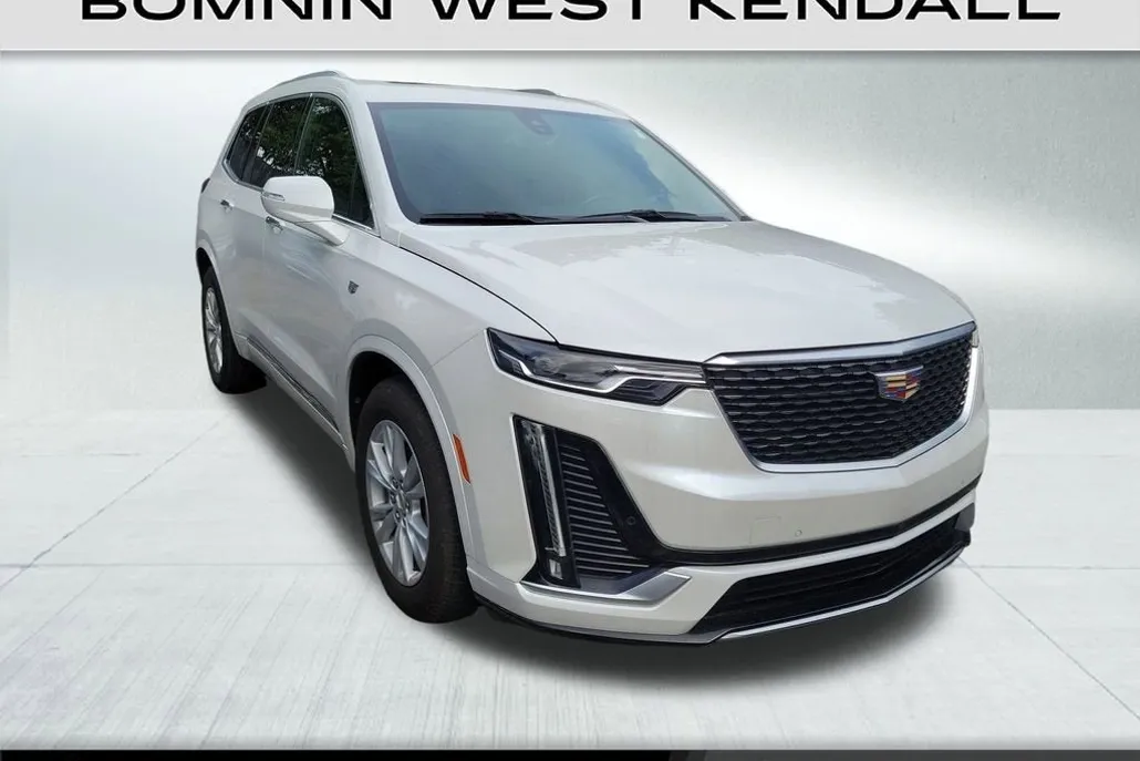 2021 Cadillac XT6 Luxury photo 1